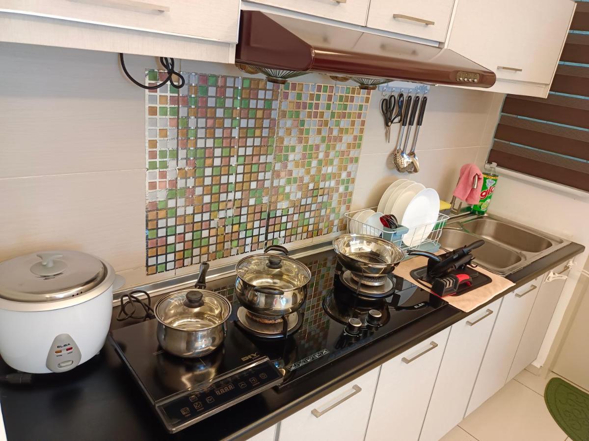 Klia Ehsan Residence Sepang Nilai Greenery 8 Pax Air-Con Esterno foto