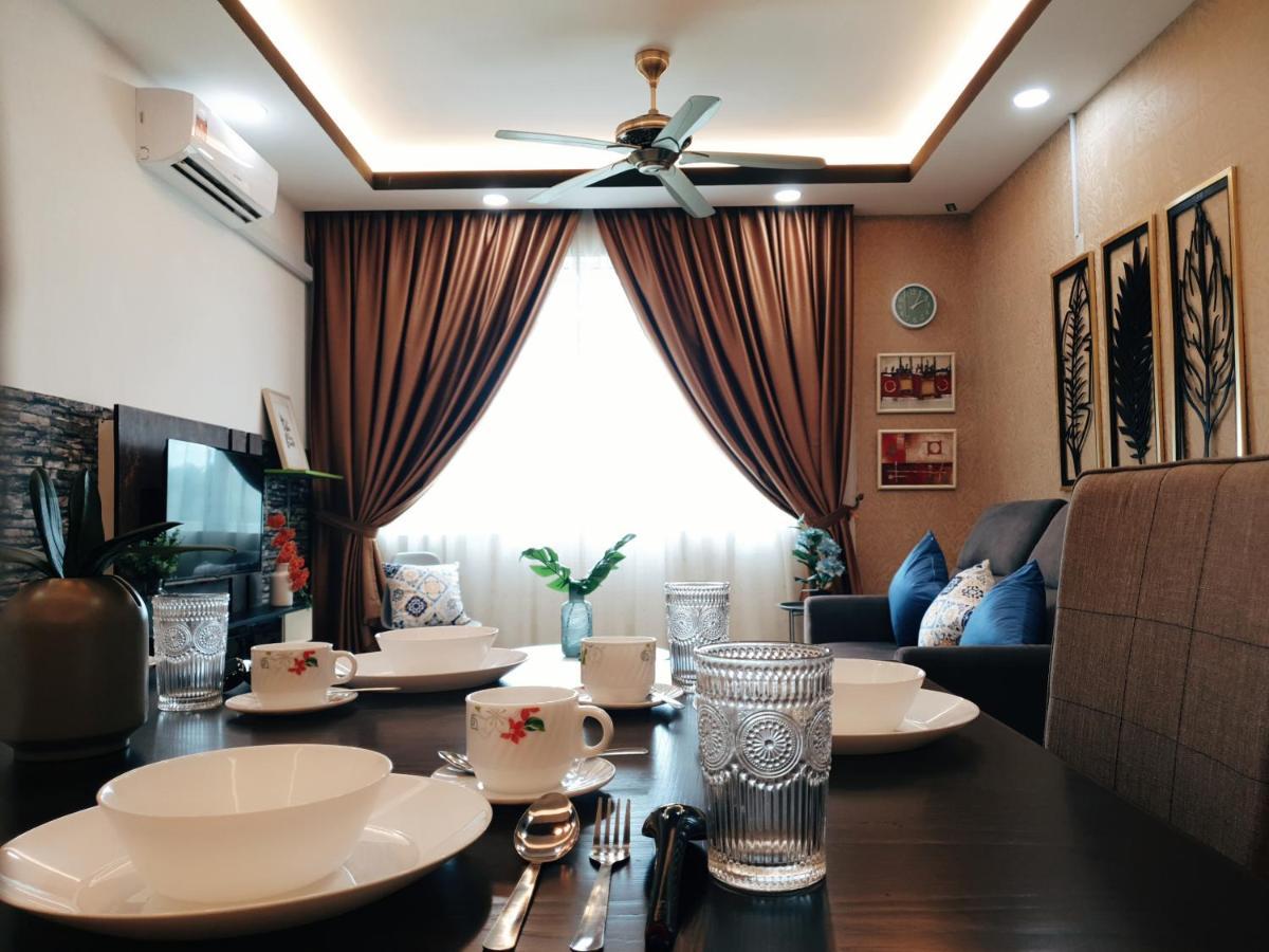 Klia Ehsan Residence Sepang Nilai Greenery 8 Pax Air-Con Esterno foto
