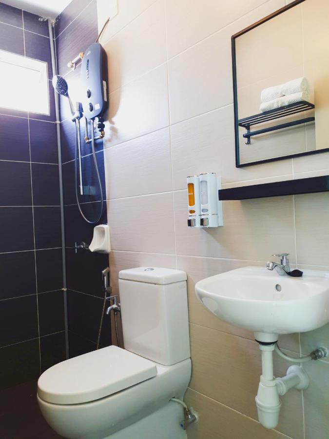 Klia Ehsan Residence Sepang Nilai Greenery 8 Pax Air-Con Esterno foto