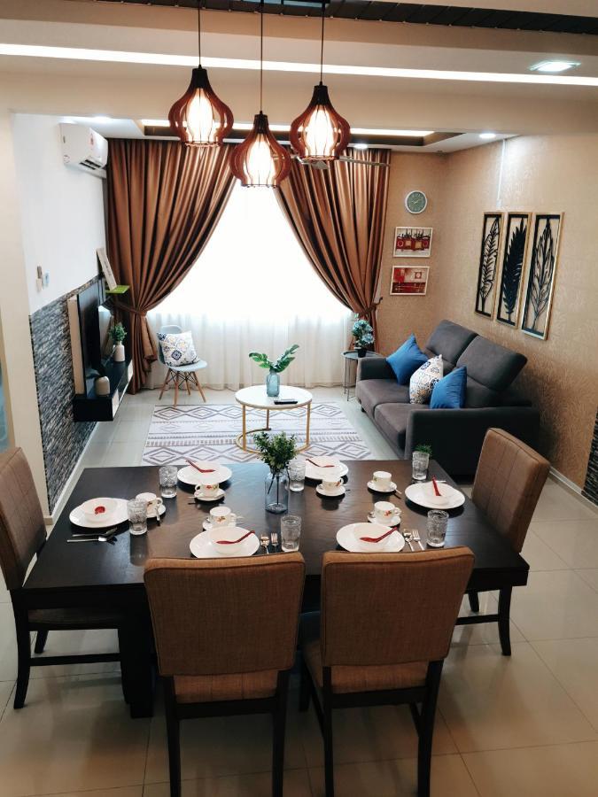 Klia Ehsan Residence Sepang Nilai Greenery 8 Pax Air-Con Esterno foto