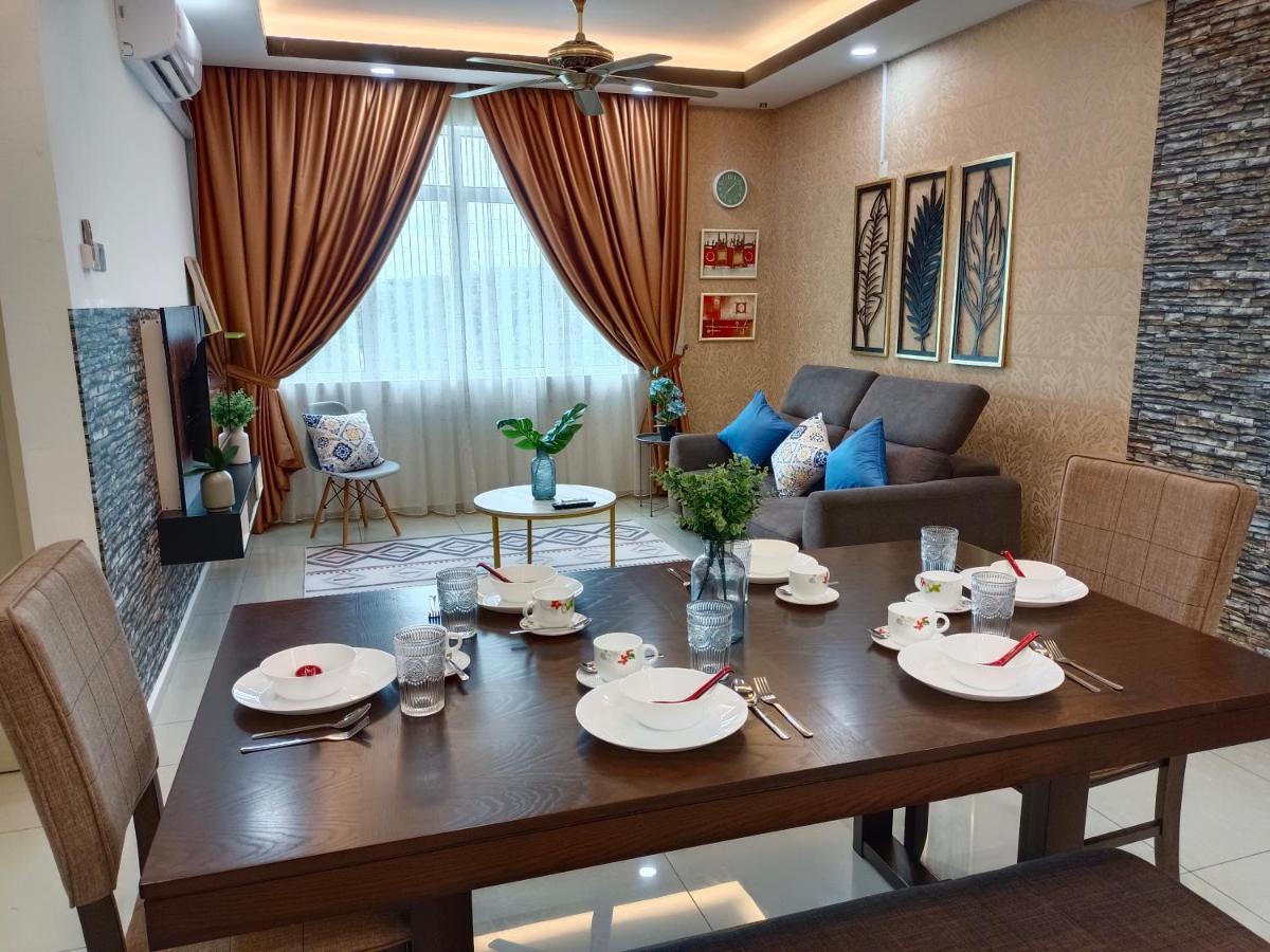 Klia Ehsan Residence Sepang Nilai Greenery 8 Pax Air-Con Esterno foto